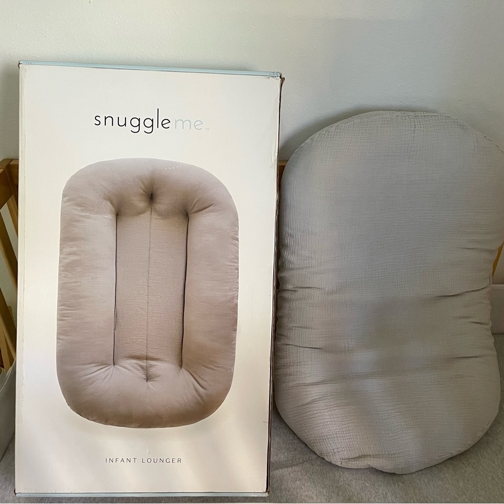Snuggle Me Organic Infant Lounger and Cover